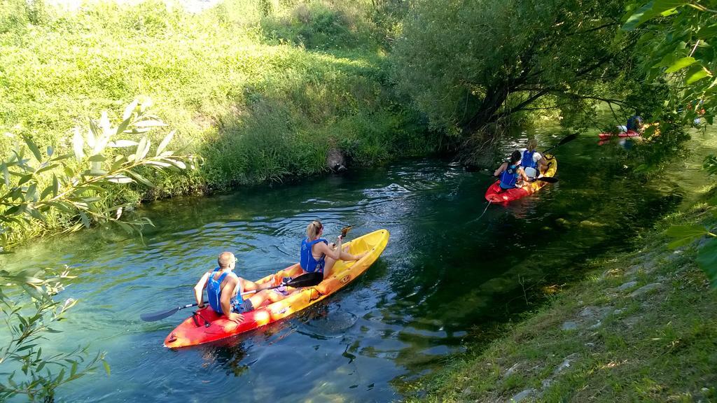 Dadule Apartments Podstrana Szoba fotó